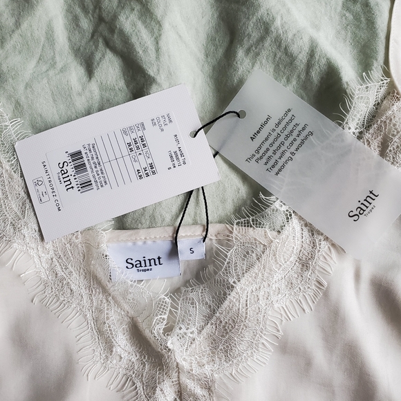 NWT St. Tropez Adjustable Lace Camisole - Picture 5 of 5